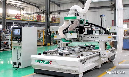 实木家具厂高效生产的核心 综合木门加工中心与五金配件技术全解析